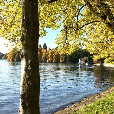 Insel-ambiente - Hochwertig Und Grosszuegig Auf Der Insel * Lindau (Bodensee)