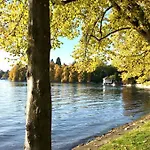 Insel-ambiente - Hochwertig Und Grosszuegig Auf Der Insel * Линдау